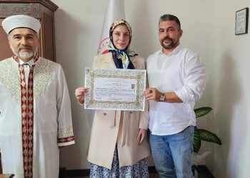 Alman kadın öğretmen, Eskişehir’de Müslüman oldu